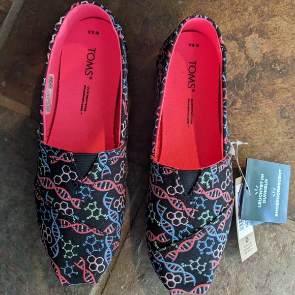 Toms Alpargata NWT&B Black Glow in the Dark DNA Canvas shoe Size 5.5 Women's - Picture 6 of 16